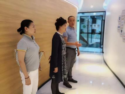 赣江南昌经开区领导受邀访问巨星国际加速器，为优质项目落地南昌创造新机遇